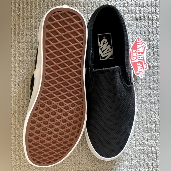REDUCED! VANS NWT LEATHER Classic Slip-On Black Perforated Wmn Sz 7.5 - Picture 2 of 5